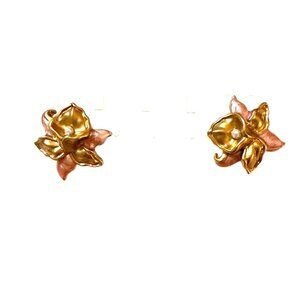 Vintage Avon Gold Peachy Pink Floral Enamel Pierced Earrings Delicate Design